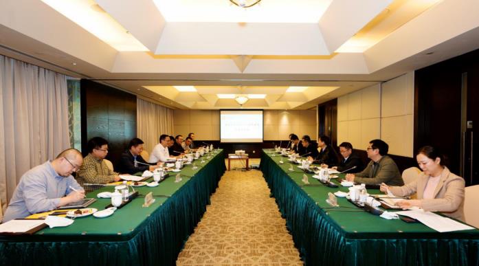 集团党委书记、董事长任丁会见重庆尊龙凯时集团董事长乔昌志一行