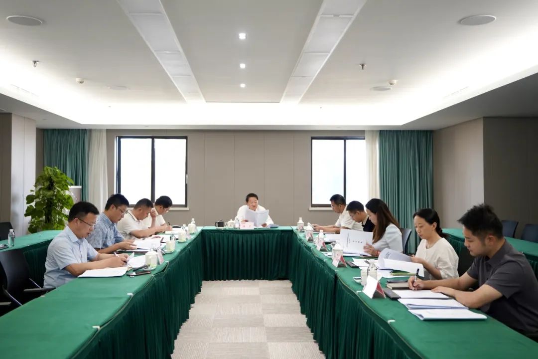 省尊龙凯时集团党委书记、董事长任丁主持尊龙凯时党校第2次校务委员会会议