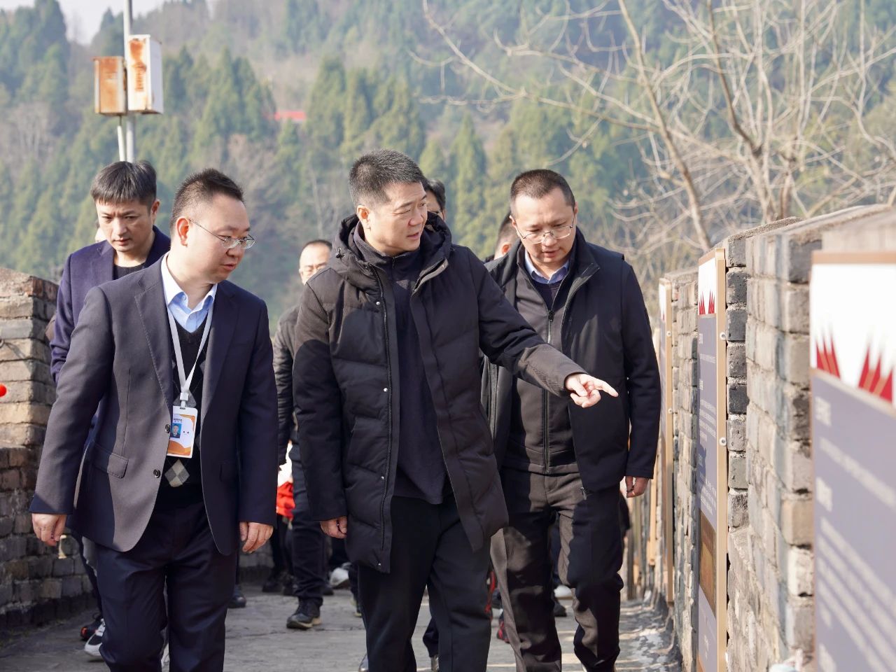 省尊龙凯时集团党委书记、董事长游勇检查督导春节安全生产工作并看望慰问坚守岗位的一线干部员工