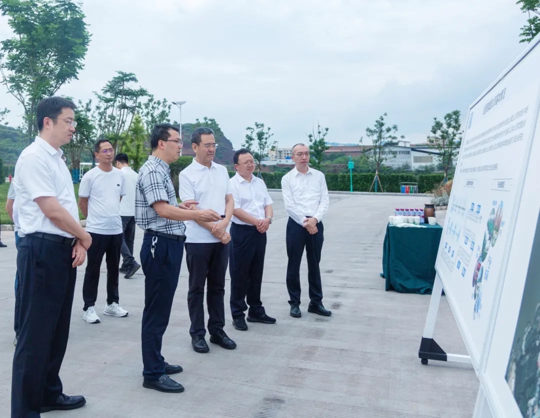 省国资委党委书记、主任冯文生赴宜宾调研国企改革深化提升行动工作并主持召开片区座谈会